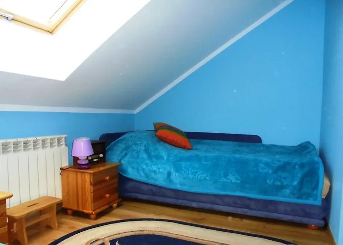 Goscinne Na Skraju Lasu